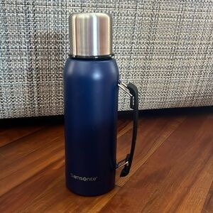Samsonite hot or cold thermos blue